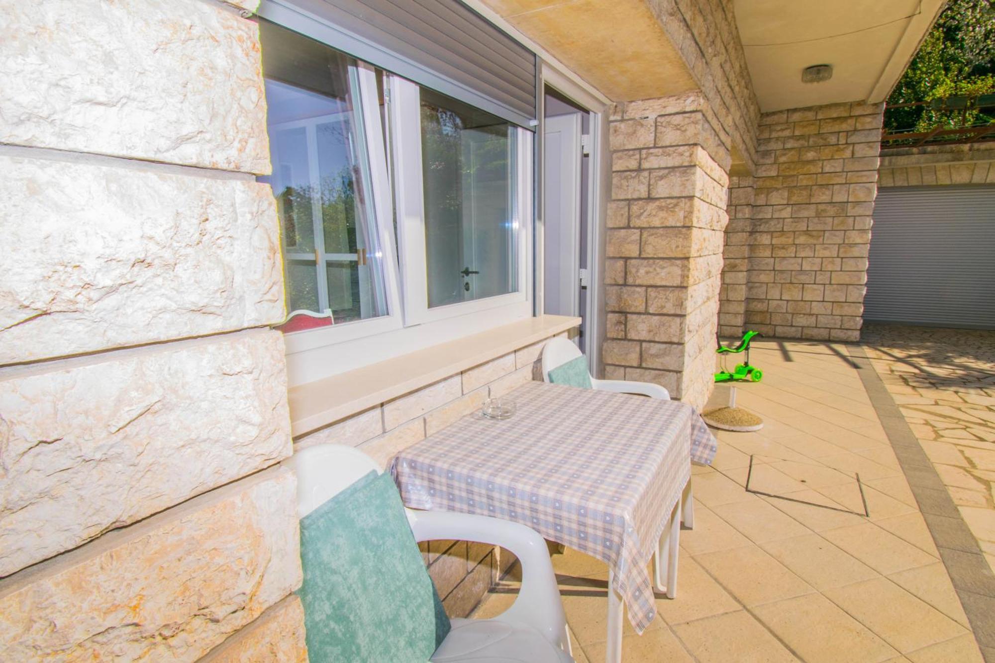 Apartments Anita Near Opatija With Private Parking 마툴지 외부 사진