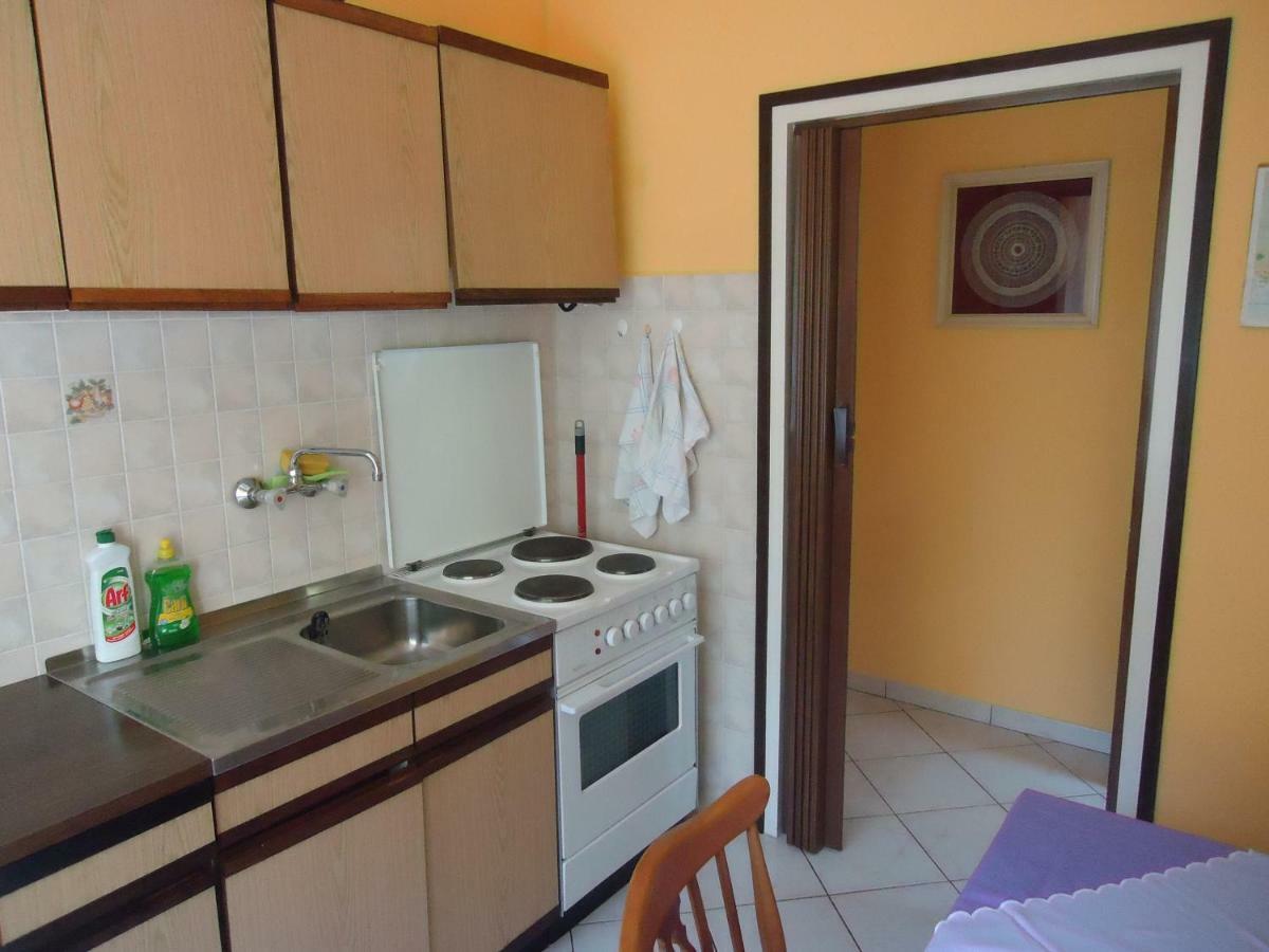 Apartments Anita Near Opatija With Private Parking 마툴지 외부 사진